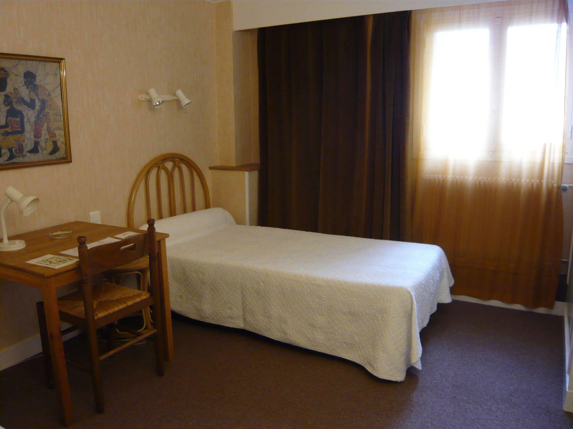 Cit'Hotel Aéro-Hotel Le Blanc-Mesnil Buitenkant foto